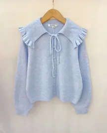 miekki-kardigan-z-falbankowym-kolnierzem-i-wiazaniem-blekitny