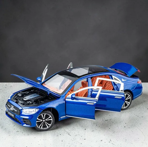 model-1-24-mercedes-e-class-e-300l-stan-nowy-wiek-6-lat