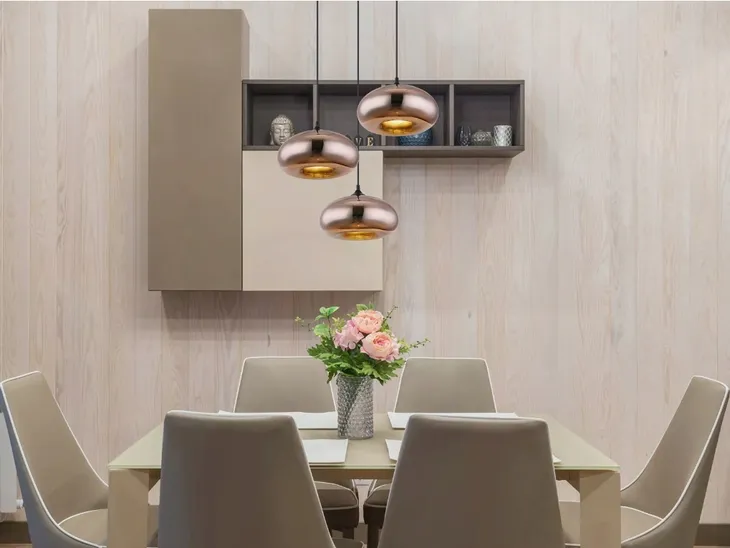 lampa-sufitowa-wiszaca-do-salonu-jadalni-szklane-klosze-liczba-punktow-swiatla-3