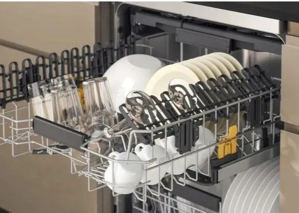 zmywarka-whirlpool-w7fhp33x