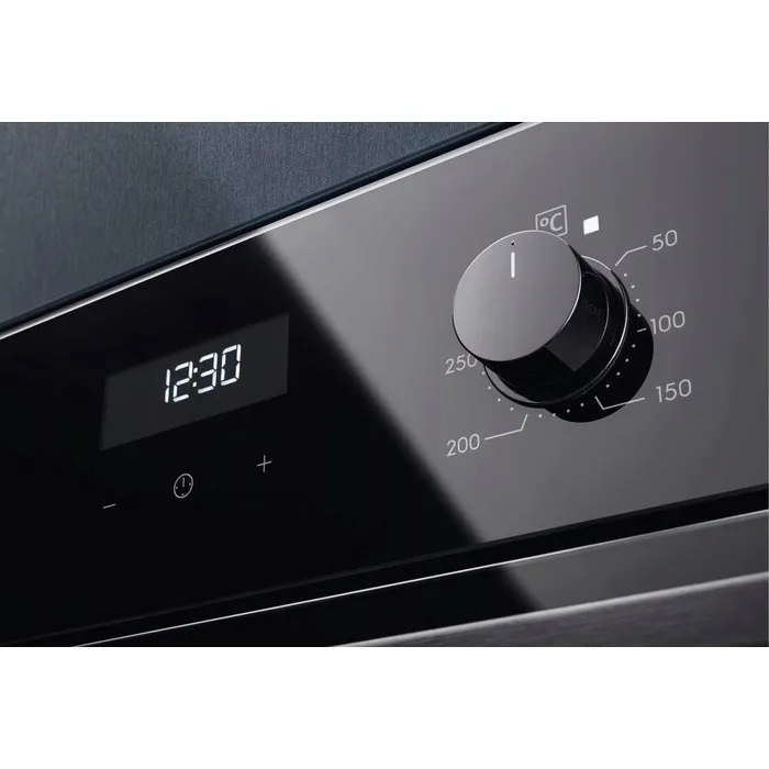 piekarnik-electrolux-eof5c50bz