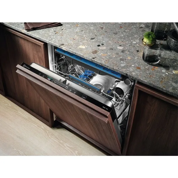 zmywarka-electrolux-eem48300l-quickselect-wysokosc-produktu-81-8-cm