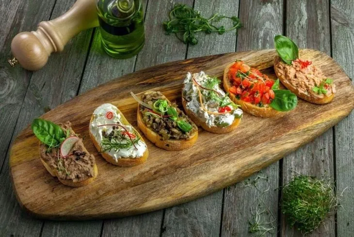 rozdrabniacz-heinrichs-hmz-8849-bezpieczenstwo-nozki-antyposlizgowe-zabezpieczenie-przed-przegrzaniem