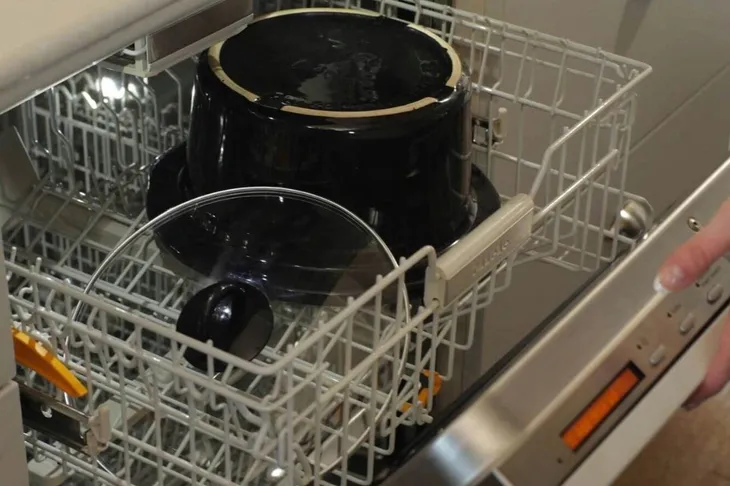 wolnowar-crock-pot-sccprc507b-050-47l-czarny-kolor-dominujacy-czarny