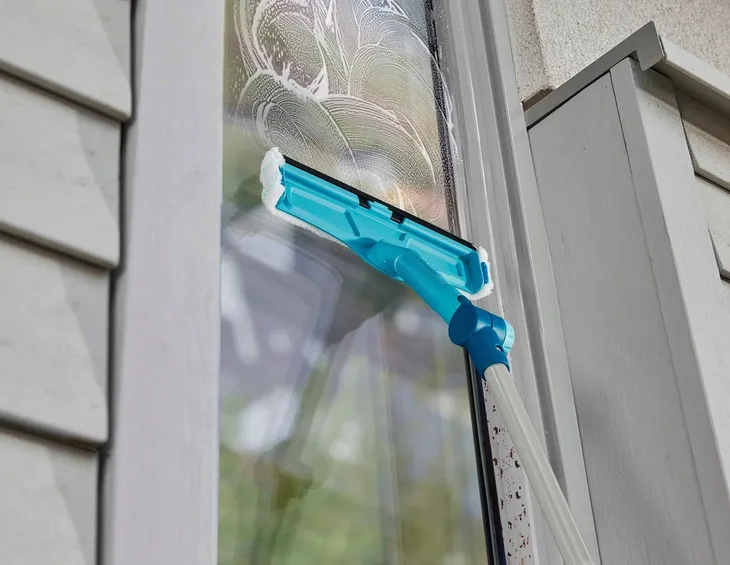 myjka-leifheit-windowandframe-cleaner-l-51120-maksymalna-szerokosc-sciagaczki-32-cm