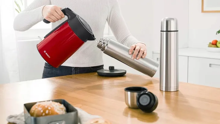 czajnik-bosch-twk-7l464-waga-produktu-1-6-kg