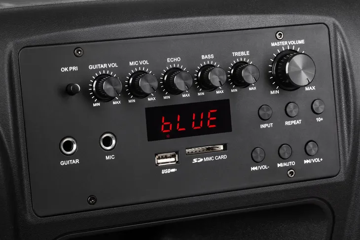 glosnik-montazowy-8-dibeisi-srednica-otworu-montazowego-18-cm