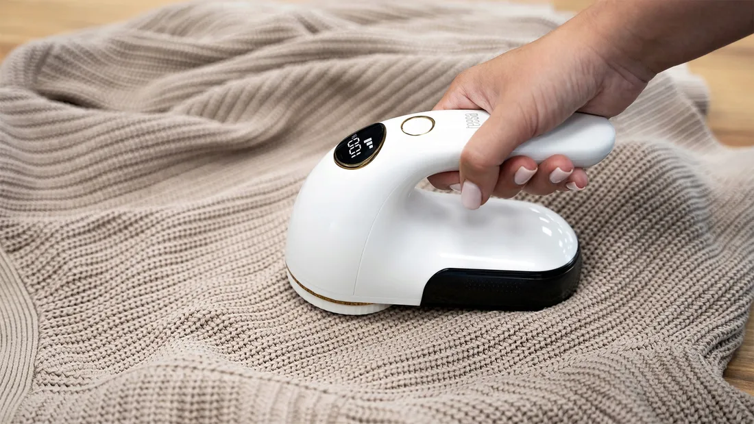 bezprzewodowa-golarka-do-ubran-teesa-lr30