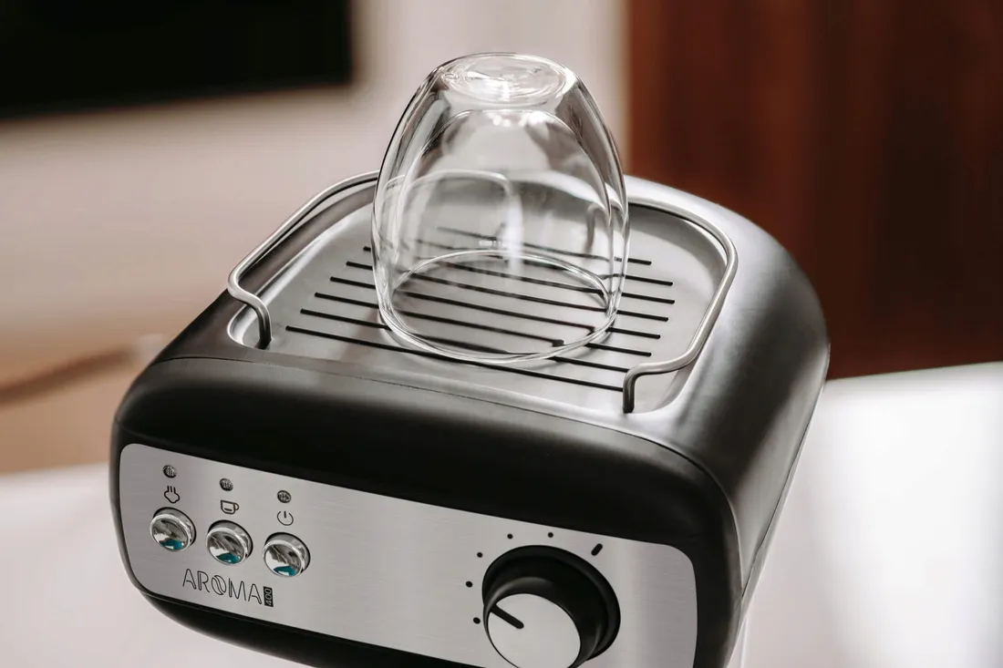 kolbowy-ekspres-do-kawy-teesa-aroma-400-stan-nowy