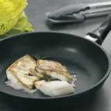 patelnia-sred-18-cm-stan-nowy