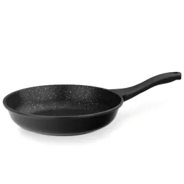 patelnia-z-powloka-nieprzywierajaca-sred-28-cm