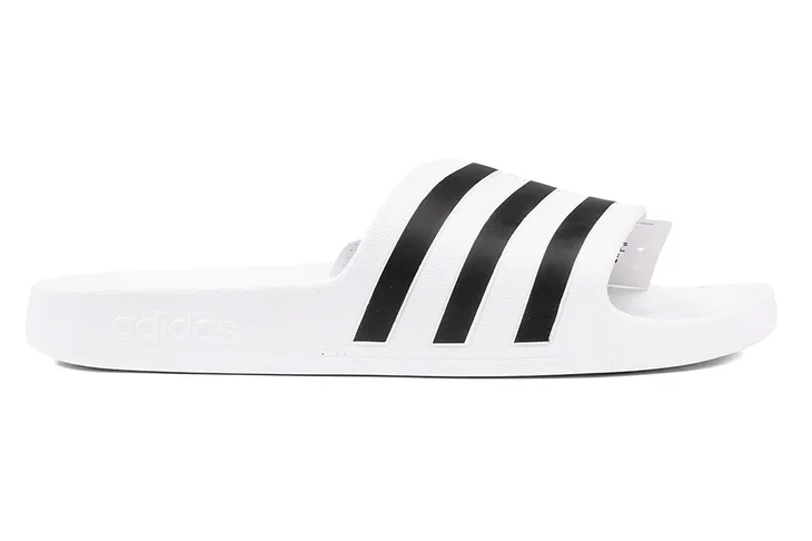 klapki-adidas-adilette-aqua-biale-fason-klapki
