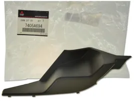 mitsubishi-eclipse-cross-17-zaslepka-nakladka-naroznika-podszybia-prawa