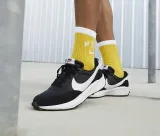 buty-nike-waffle-debut-kolor-podeszwy-granatowy