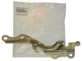 toyota-verso-09-zawias-maski-prawy