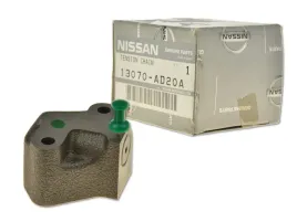 nissan-almera-n16-00-06-2-2-napinacz-hydrauliczny