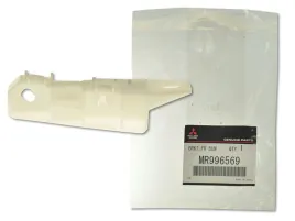 mitsubishi-grandis-04-09-mocowanie-zderzaka-przod
