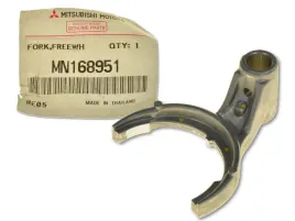 mitsubishi-pajero-sport-widelki-przedniego-mostu