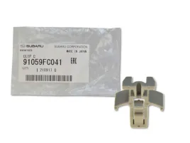 subaru-forester-i-97-02-klips-spinka-atrapy-grilla