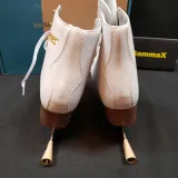 lyzwy-figurowe-roces-nirvana-biale-model-figure-skating
