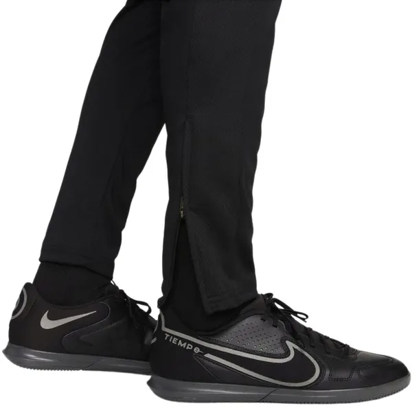 spodnie-nike-dri-fit-academy-kolor-czarny