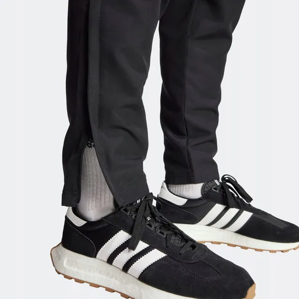 spodnie-adidas-entrada-22-presentation-material-dominujacy-poliester
