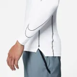 koszulka-termiczna-nike-compression-m-wlasciwosci-oddychajace-odprowadzajace-wilgoc-szybkoschnace-termiczne