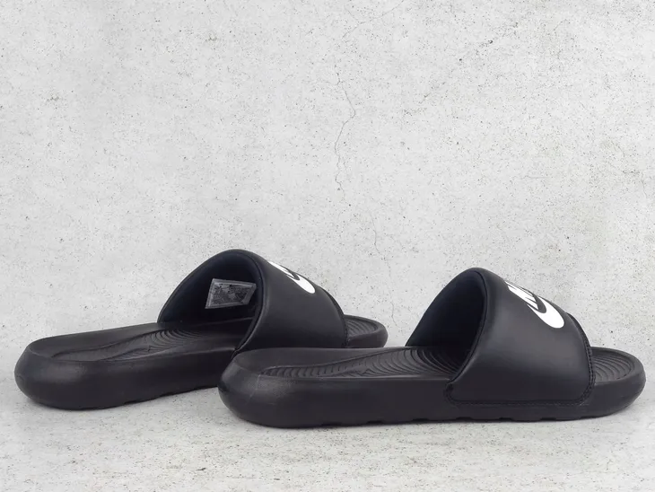 klapki-nike-victori-one-m-rozmiar-us-8