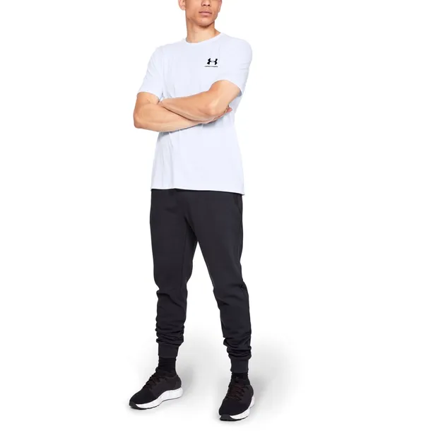 koszulka-under-armour-left-chest-logo-cechy-dodatkowe-brak