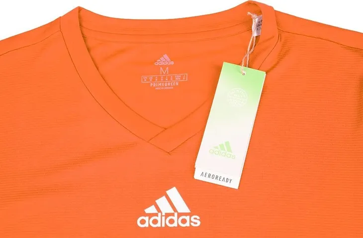 koszulka-termoaktywna-adidas-base-cechy-dodatkowe-mozliwosc-personalizacji