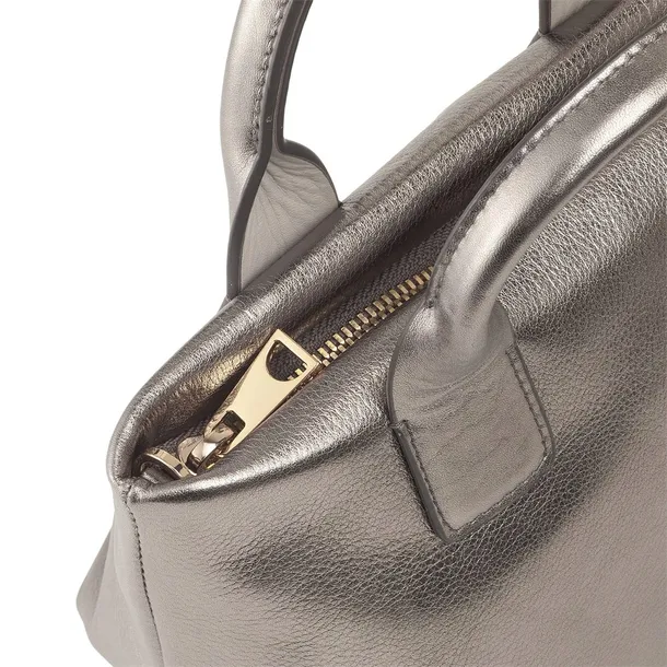 534604045-marka-dudu