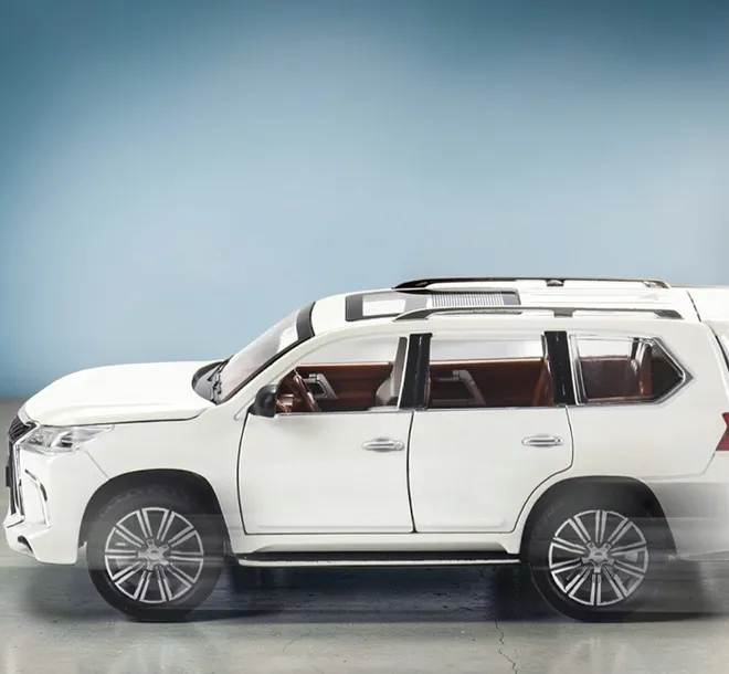 model-1-24-lexus-lx-570-bialy-stan-opakowania-oryginalne