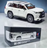 model-1-24-lexus-lx-570-bialy-wiek-6-lat