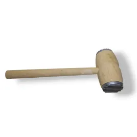 tluczek-do-miesa-mlotek-ubijak-drewniany-regionalny-okuwany-28cm