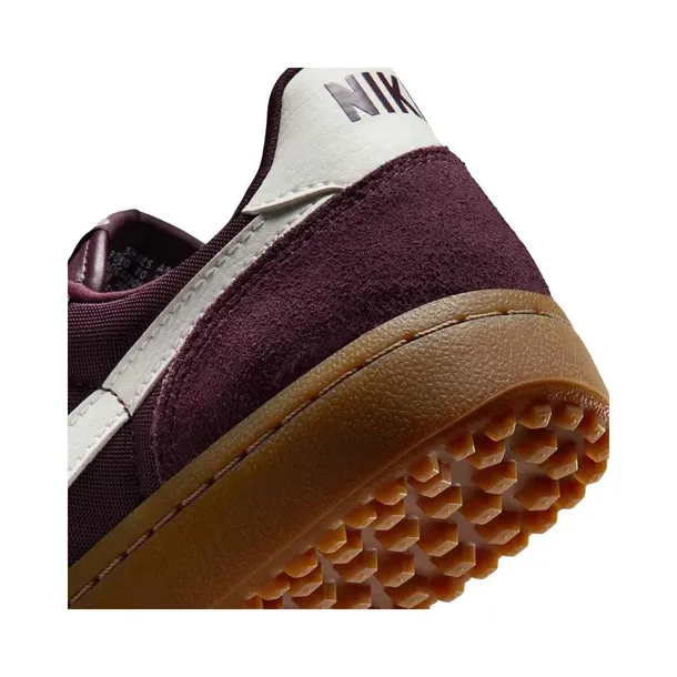 hj6000601-marka-nike-rozmiar-385