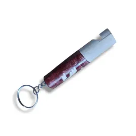 brelok-do-kluczy-gwizdek-drewniany-rzezbiony-malowany-glosny-brazowy-8cm