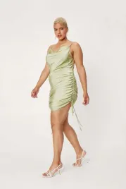 lc74202-nasty-gal-satynowa-sukienka-mini-5xl