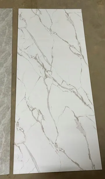 probka-plyta-scienna-pcv-pvc-panel-scienny-30-x-30cm-bialy-marmur-polysk-jednostka-sprzedazy-sztuka