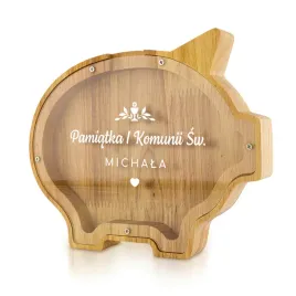 skarbonka-swinka-drewno-bambus-prezent-komunia-pamiatka-komunii-grawer