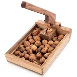 dziadek-do-orzechow-drewniany-25x18x10-cm