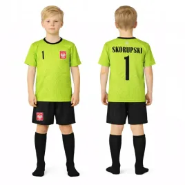stroj-pilkarski-koszulka-spodenki-getry-skorupski-polska-rozm-s