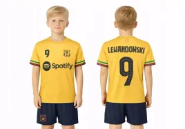 stroj-pilkarski-koszulka-spodenki-lewandowski-barcelona-rozm-134-cm