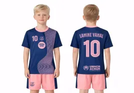 stroj-pilkarski-koszulka-spodenki-lamine-yamal-barcelona-rozm-140-cm
