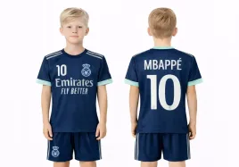 stroj-pilkarski-koszulka-spodenki-mbappe-madryt-rozm-116-cm