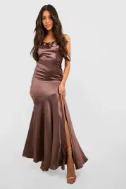 cc34121-boohoo-satynowa-sukienka-maxi-falbana-rozporek-44-m