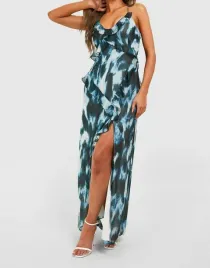 cc41109-boohoo-wzorzysta-sukienka-na-ramiaczkach-falbany-rozporek-29-xxl