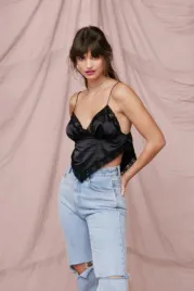 kc55302-nasty-gal-satynowy-top-z-koronka-m