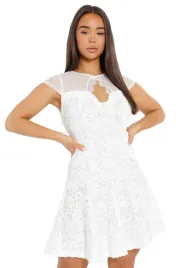 ic52102-boohoo-koronkowa-sukienka-mini-biala-wyciecie-17-m
