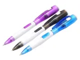 dlugopis-z-latarka-baterie-gratis