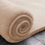 dywan-rabbit-140x200-lightcamel-puszysty-bezowy-ksztalt-prostokatny